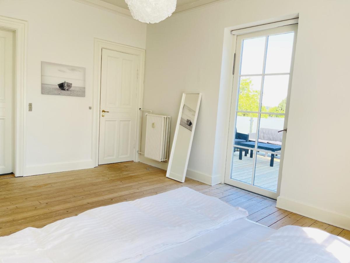 Aday - City Central Mansion - 1 Bedroom With Big Terrace オールボー エクステリア 写真
